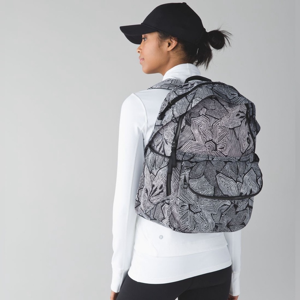 Lululemon All Day Backpack Crossover Purse Bag Dottie Tribe White Black - Picture 2 of 12
